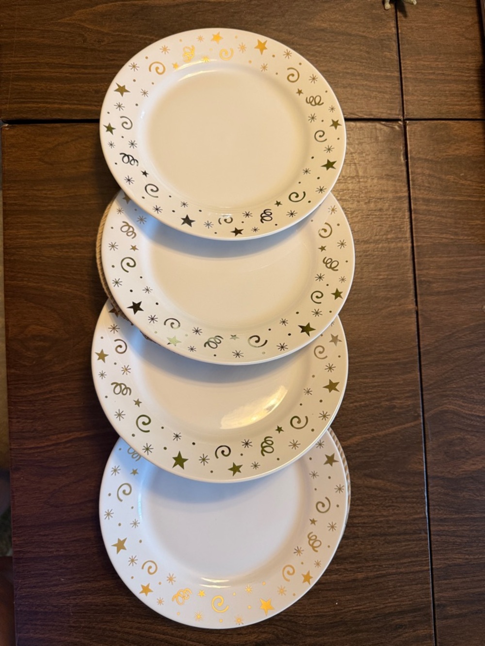 Pampered Chef "Celebration Party" dessert
- Set of 4- new